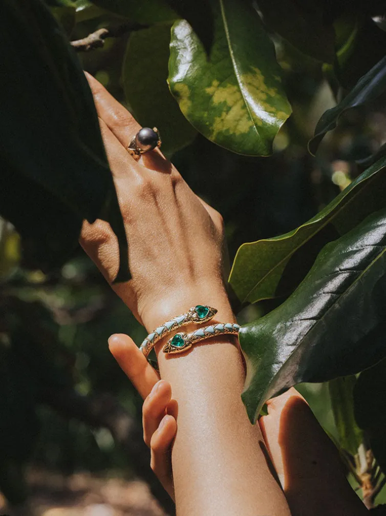 Dark Pearl Claw Ring