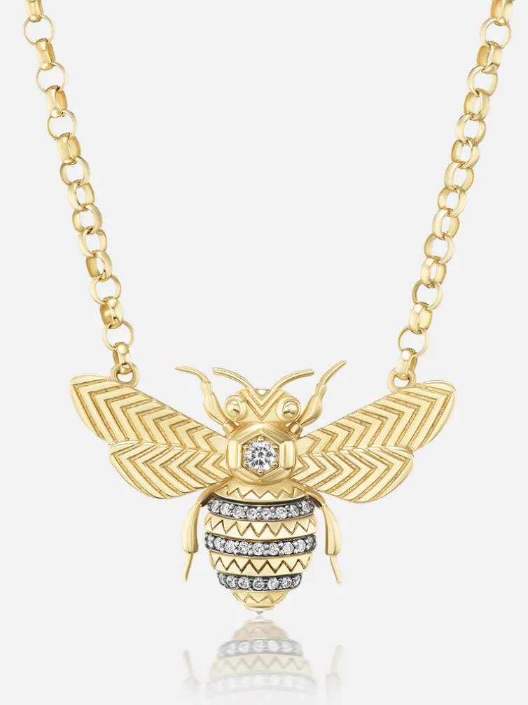 Mini Bee Pendant Necklace Diamond
