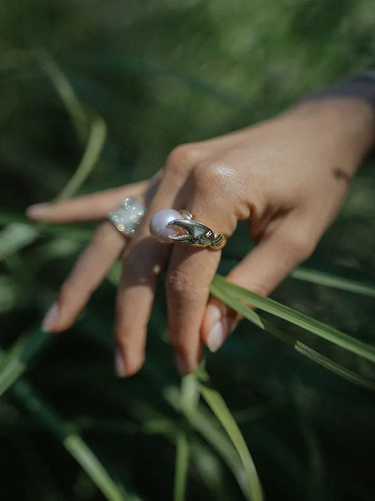 Pink Pearl Claw Ring